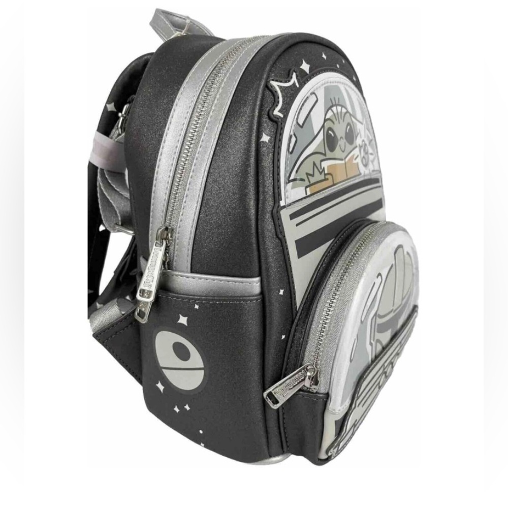 🆕 LOUNGEFLY 2024 Mandalorian Grogu Mini Backpack Glow in The Dark - Picture 4 of 10